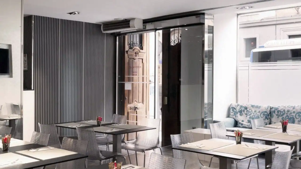 Petit Palace Plaza España